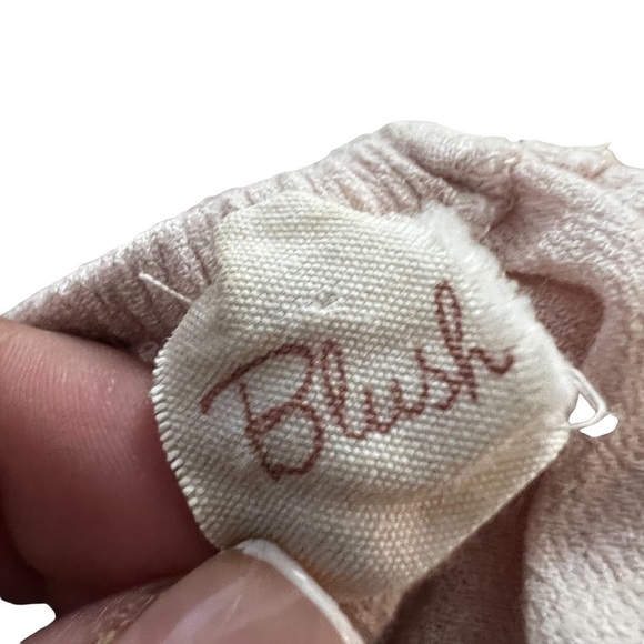 Off the shoulder Cream Blouse W/ Embroidered Flowers Hem & Mesh - Picture 6 of 7